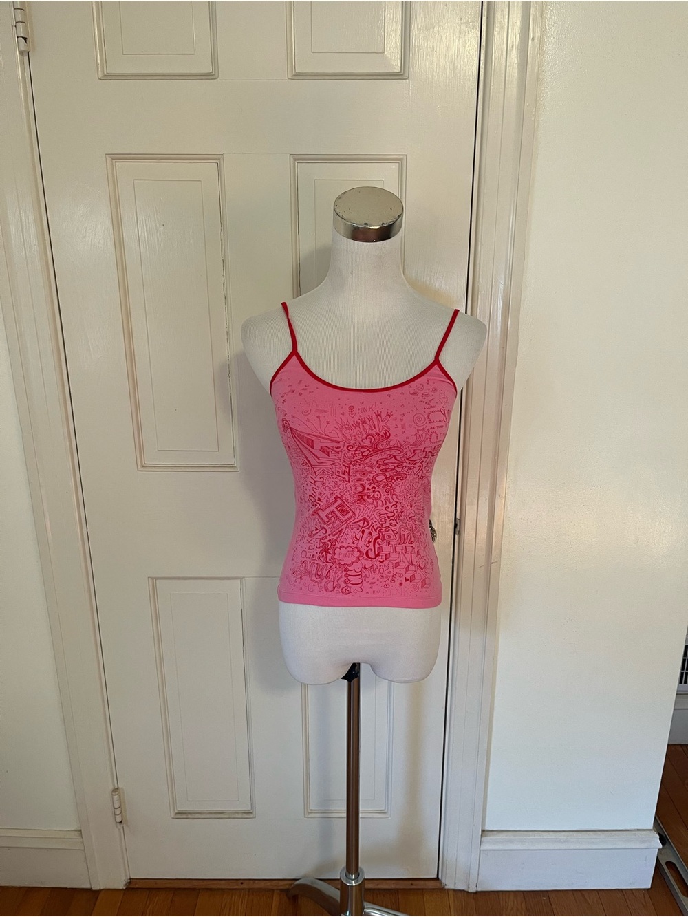 Vintage y2k Victoria’s Secret PINK Graphic Tank Small Read